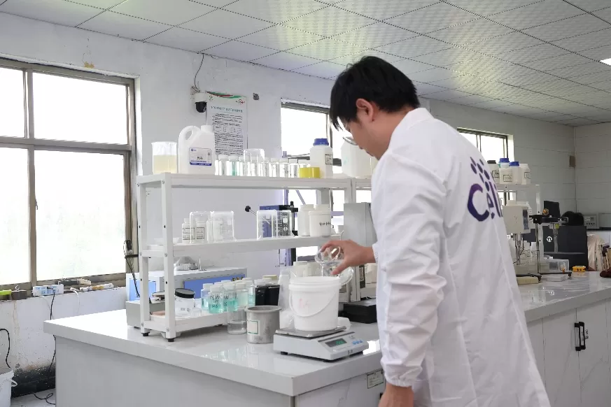 Teste de consistência do Celix HEC em formulações de tintas à base de água Teste de consistência do Celix HEC em formulações de tintas à base de água